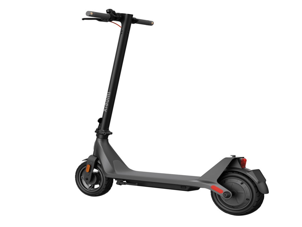 Xiaomi skuter 4 Lite (2nd Gen) domet 25km, 10" točkovi motor snage 300W