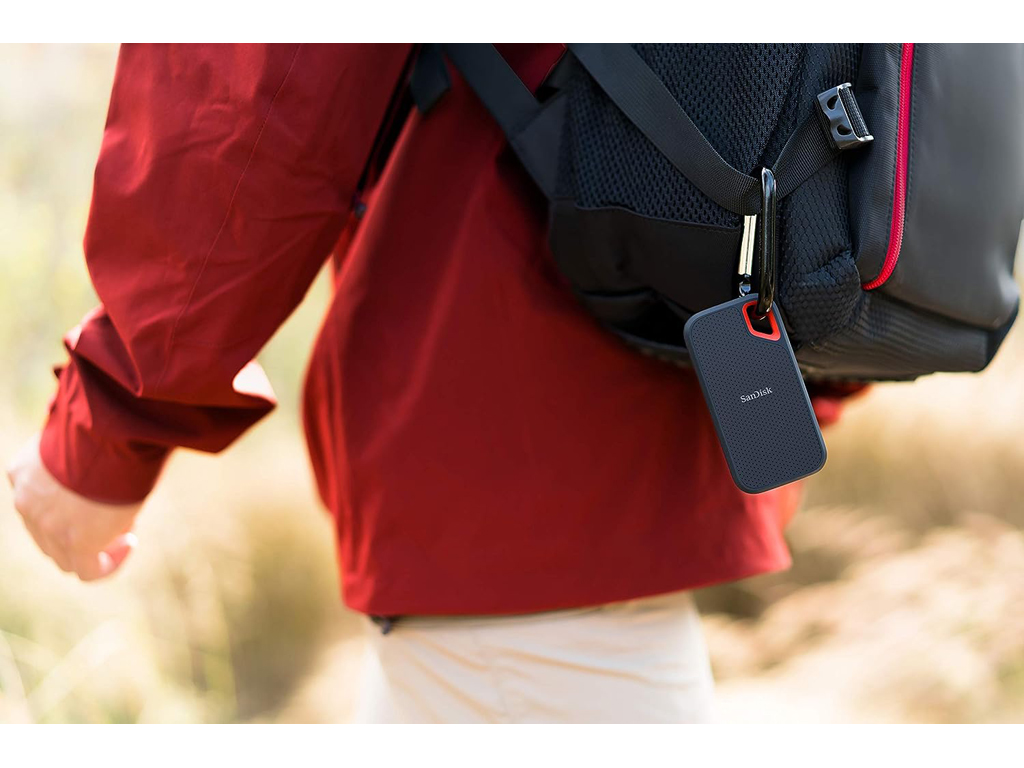 SanDisk Extreme 2TB Portable SSD - up to 1050MB/s Read, 1000MB/s Write, IP55, USB 3.2 Gen 2